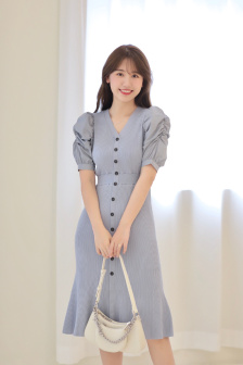 用塞子堵住里面的液体作文怎么写